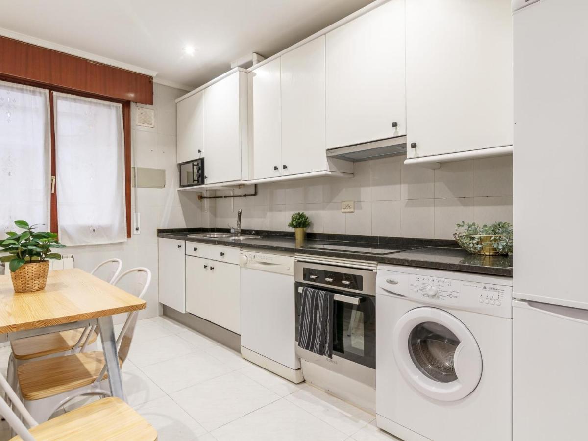Apartamento Amplio y Recién Reformado en Indautxu Bilbao Exterior foto
