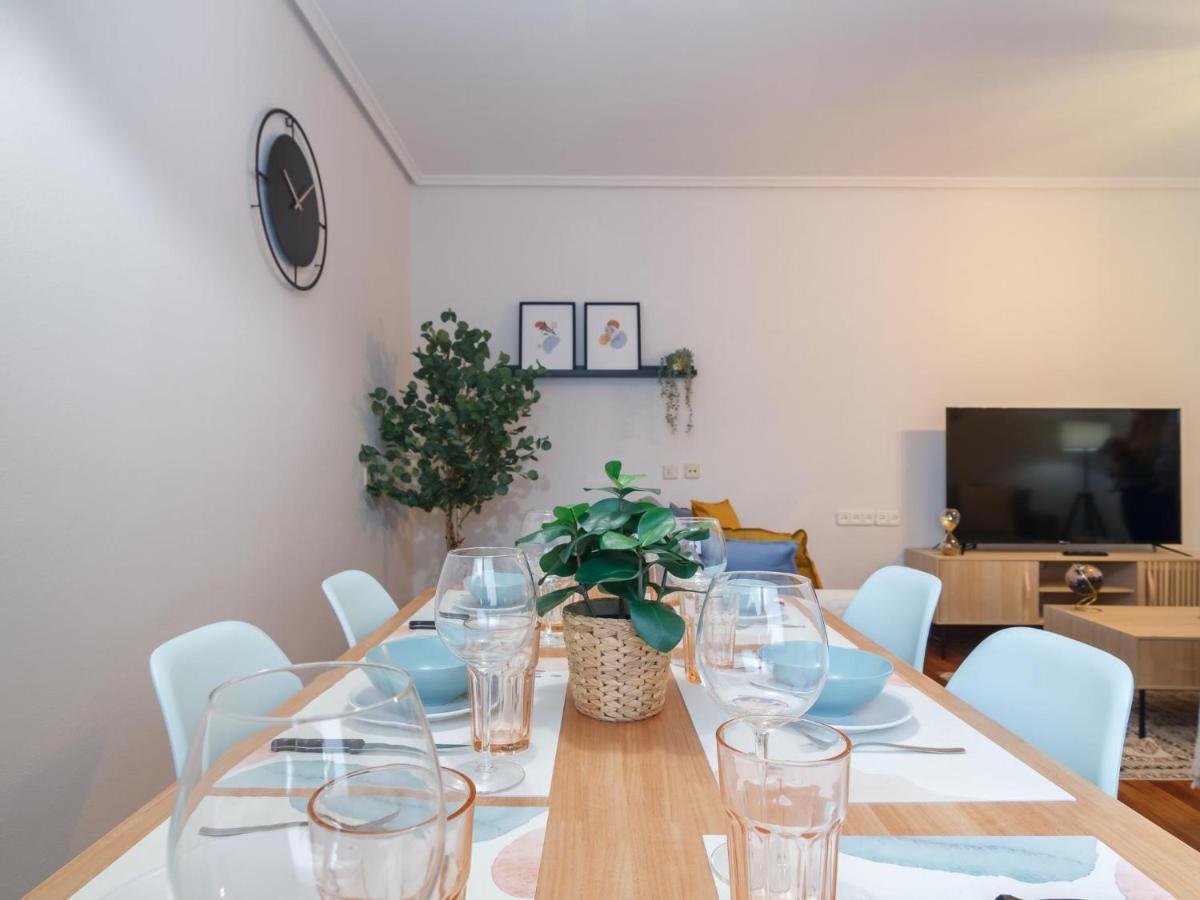 Apartamento Amplio y Recién Reformado en Indautxu Bilbao Exterior foto
