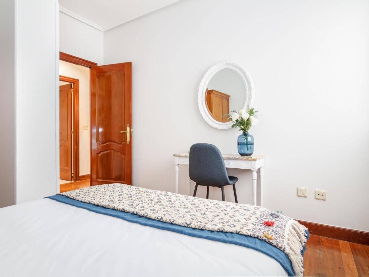 Apartamento Amplio y Recién Reformado en Indautxu Bilbao Exterior foto